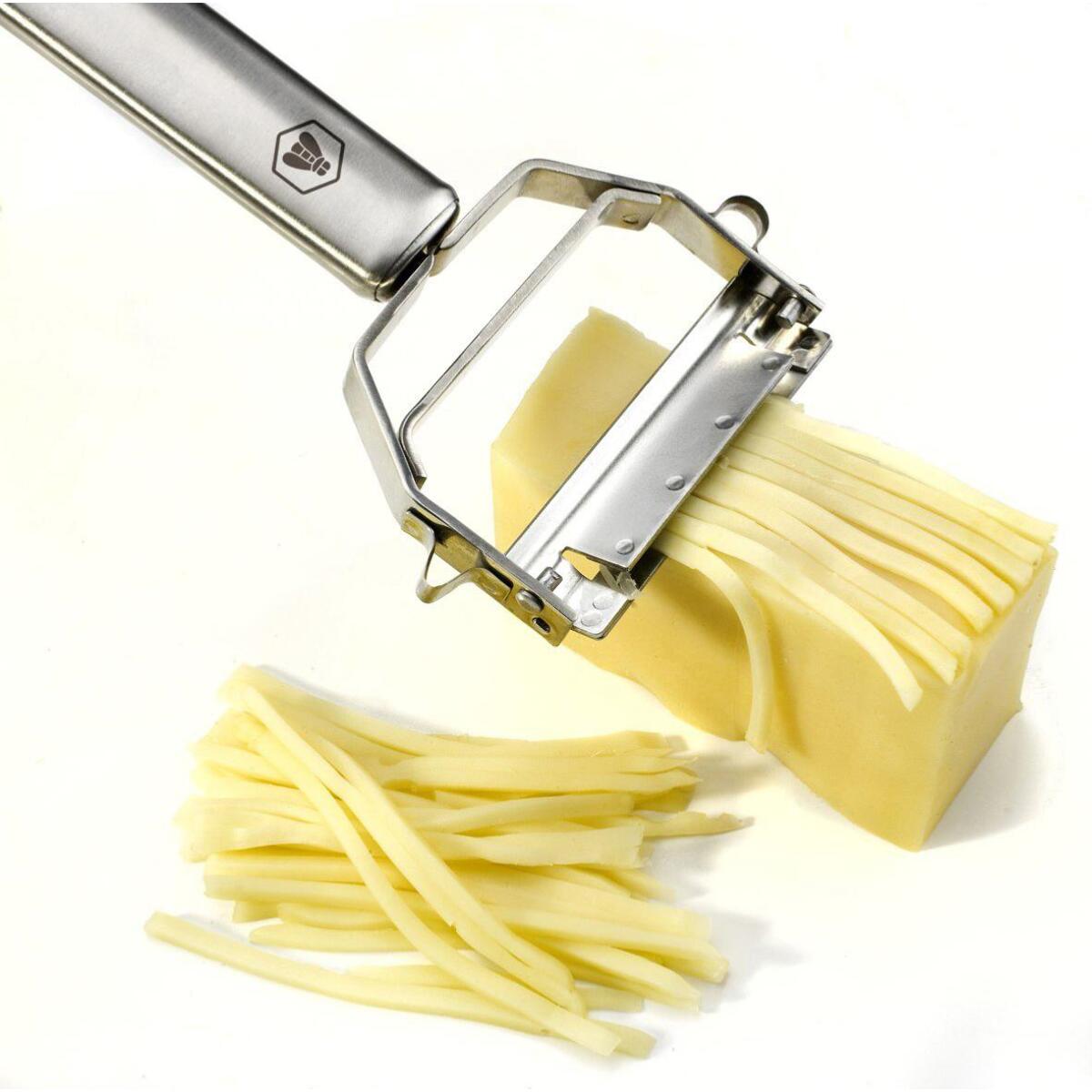 Un épluche légumes original + un éplucheur julienne + mini râpe- 3 pièces