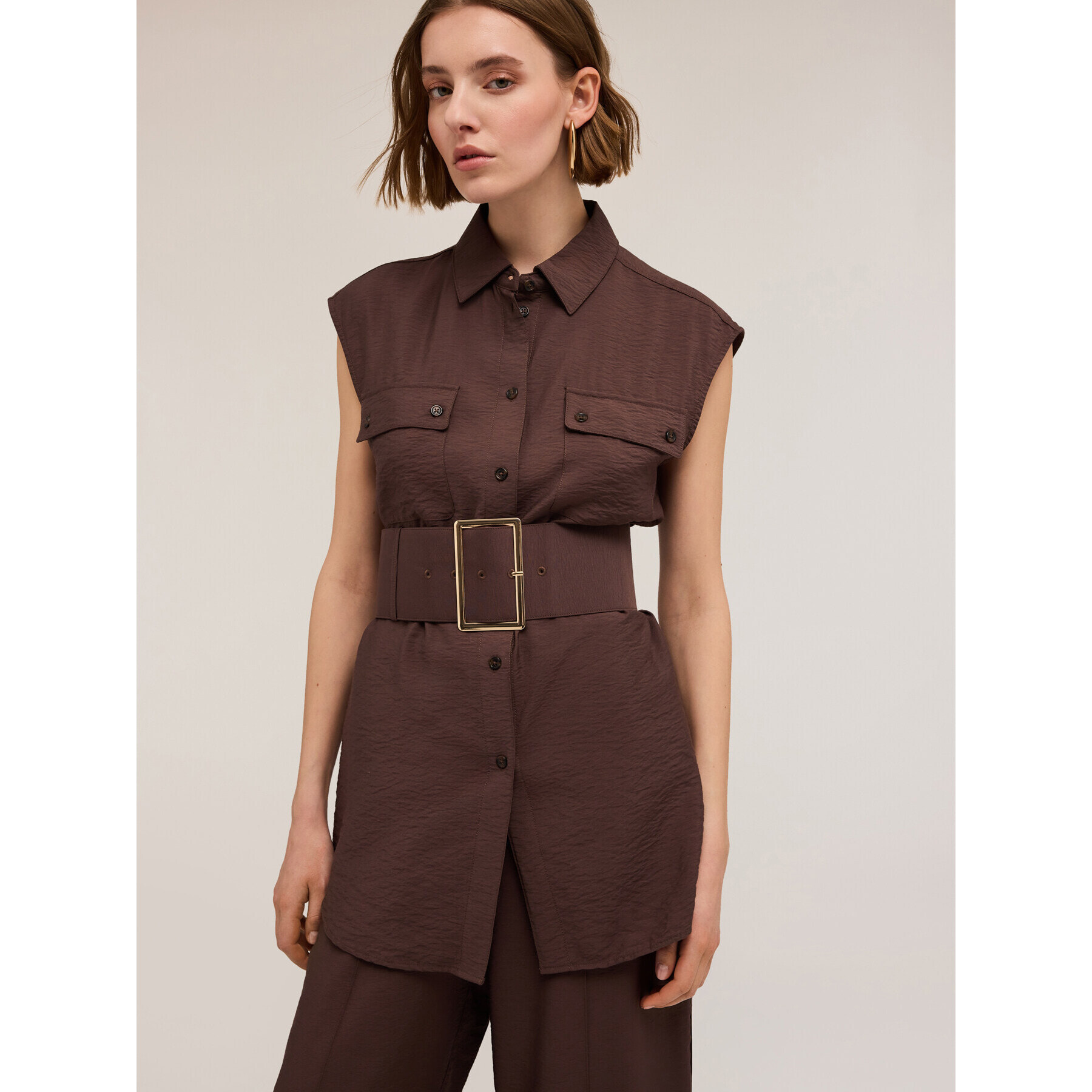 Motivi - Camicia smanicata con cintura - Marrone