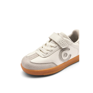 Sneakers basse bianche flessibili e resistenti per bambini