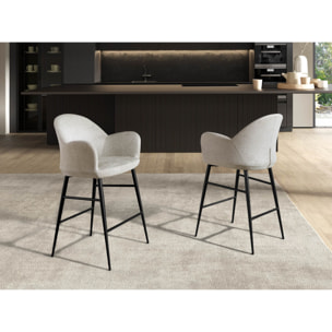 Taburete Angel Cerdá con reposabrazos con asiento y respaldo tapizados en tel gris claro patas de acero inoxidable en epoxi negro 56x55x96cm