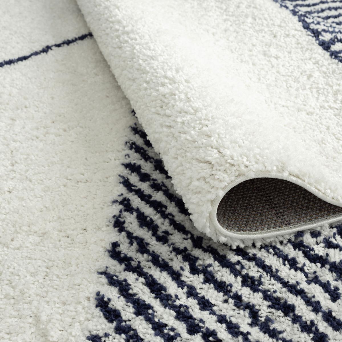 Tapis longs poils shaggy tissé motif géométrique HOBA