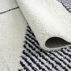 Tapis longs poils shaggy tissé motif géométrique HOBA