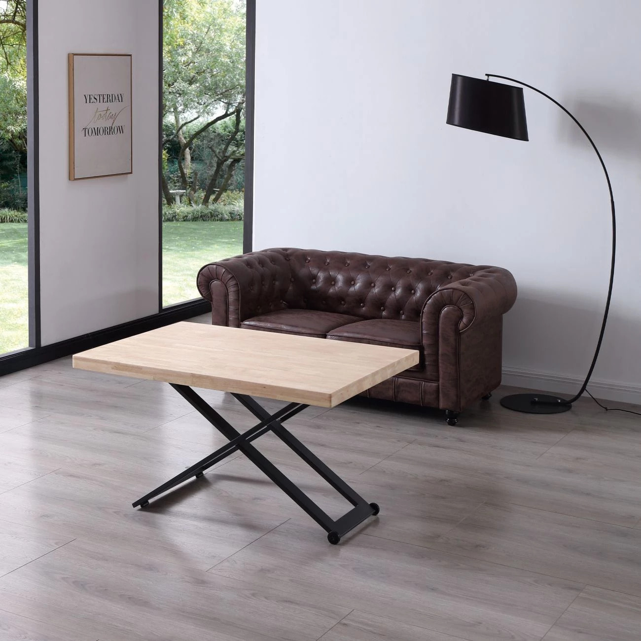 Mesa de centro elevable con patas metálicas y ruedas en negro y roble 120x49-76 cm Lada Negro - Roble