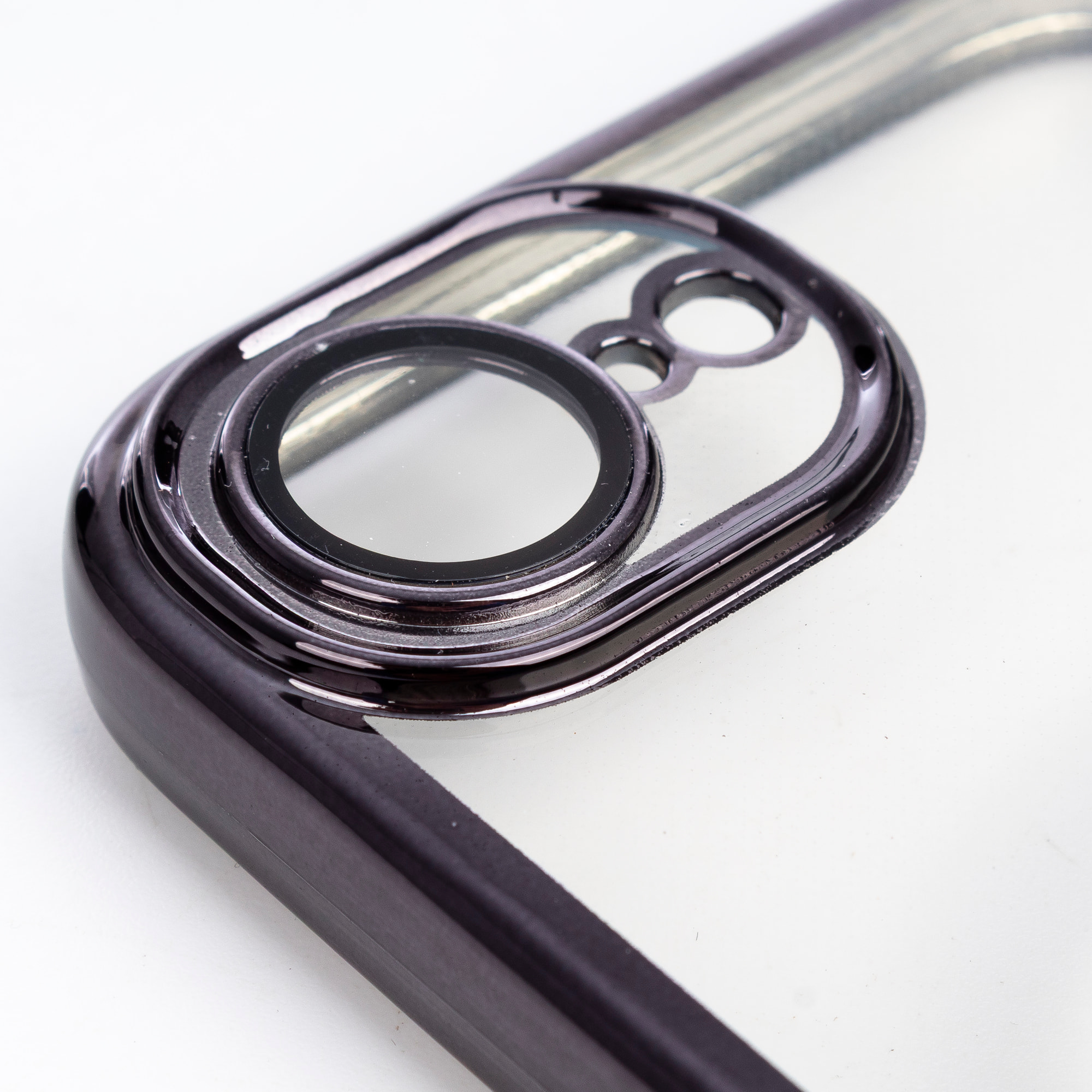 Carcasa transparente con cámara cubierta, bordes negros, antichoque y antihuellas. Magsafe para iPhone 16e.