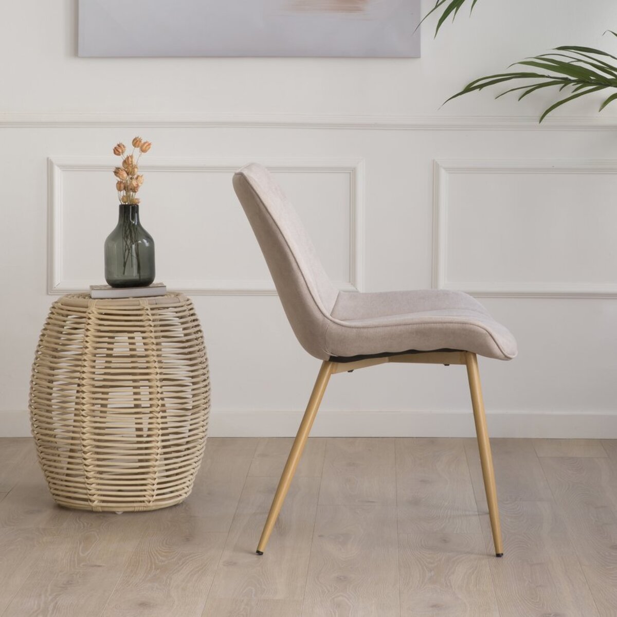 Chaise rembourrée Roma -tapissé-couleur beige 55 x 85 x 61 cm