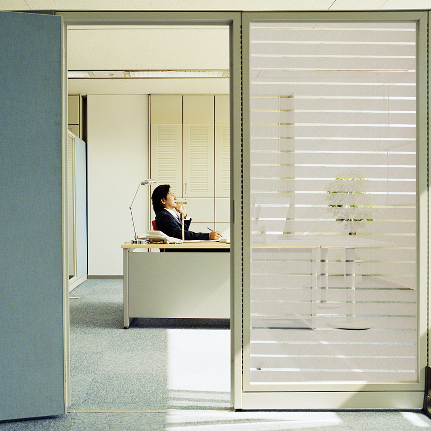 Rouleau vitrostatique lignes pour fenêtre au mètre - Film Anti Regard Electrostatique Occultant Vitre Anti UV