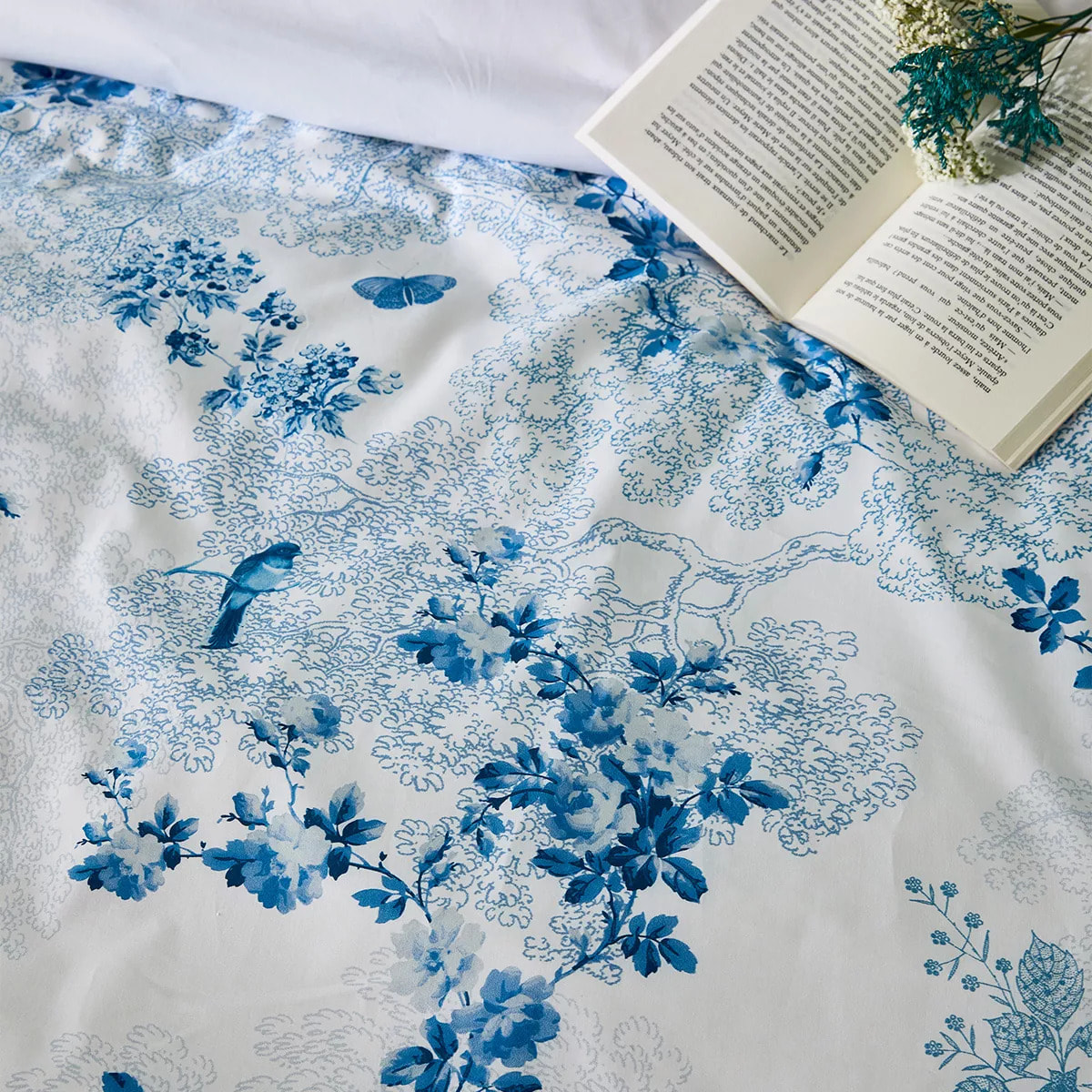 Housse de couette percale de coton 115 g/m² imprimé blanc bleu Voliere bleu