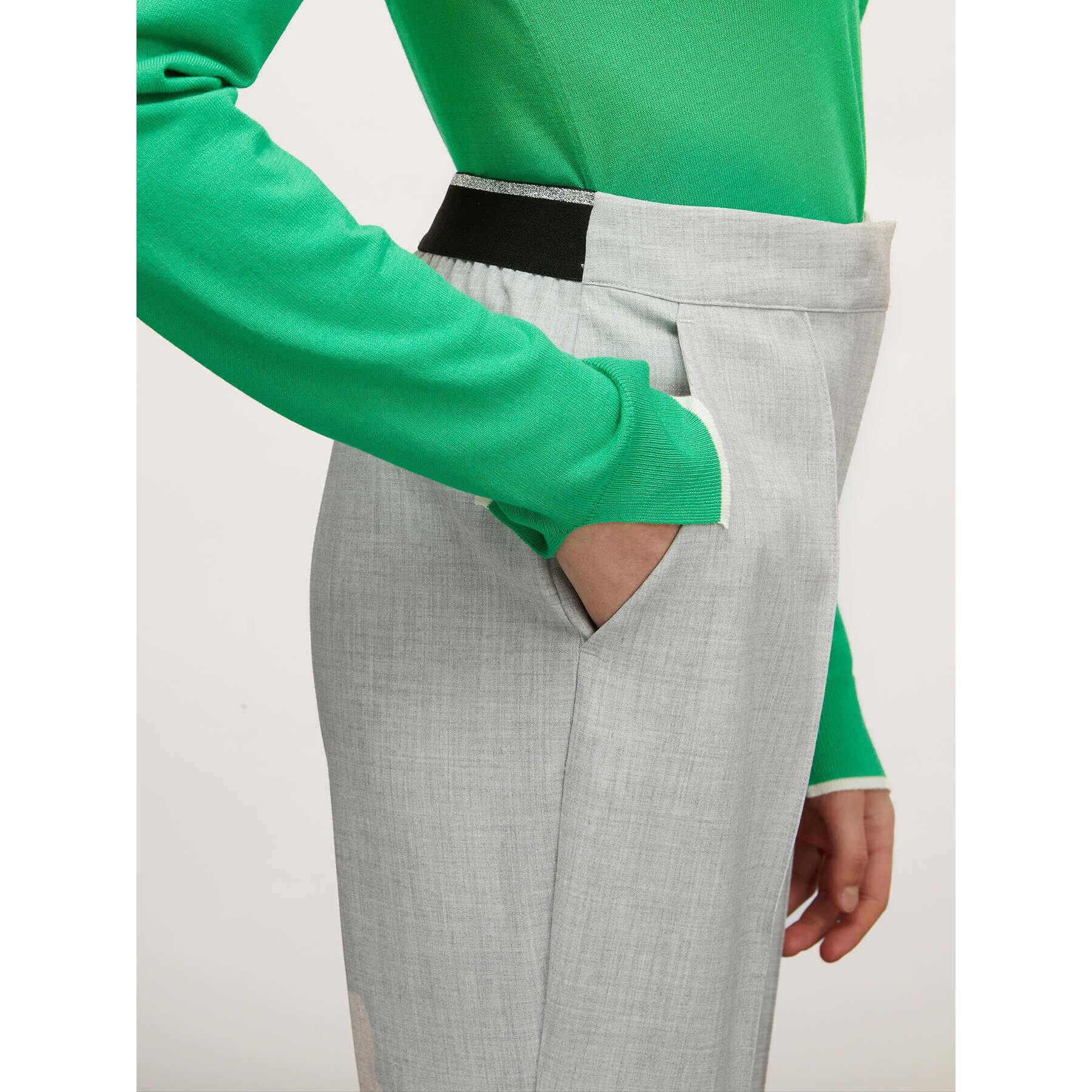 Motivi - Pantalón con pierna recta de color liso - Gris