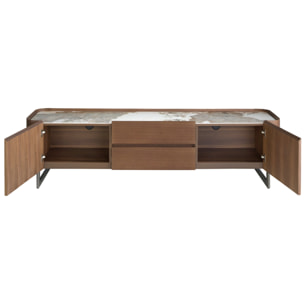 Mueble TV de madera chapada en nogal natural y patas de acero inoxidable oscuro metalizado tapa de mármol porcelánico blanco con vetas en tonalidades grises y marrones en brillo 200x45x52cm