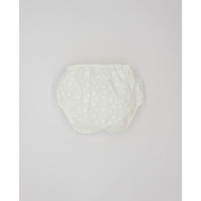 Cubrepañal de bordado flores. Elastico en la cintura y en las piernas.