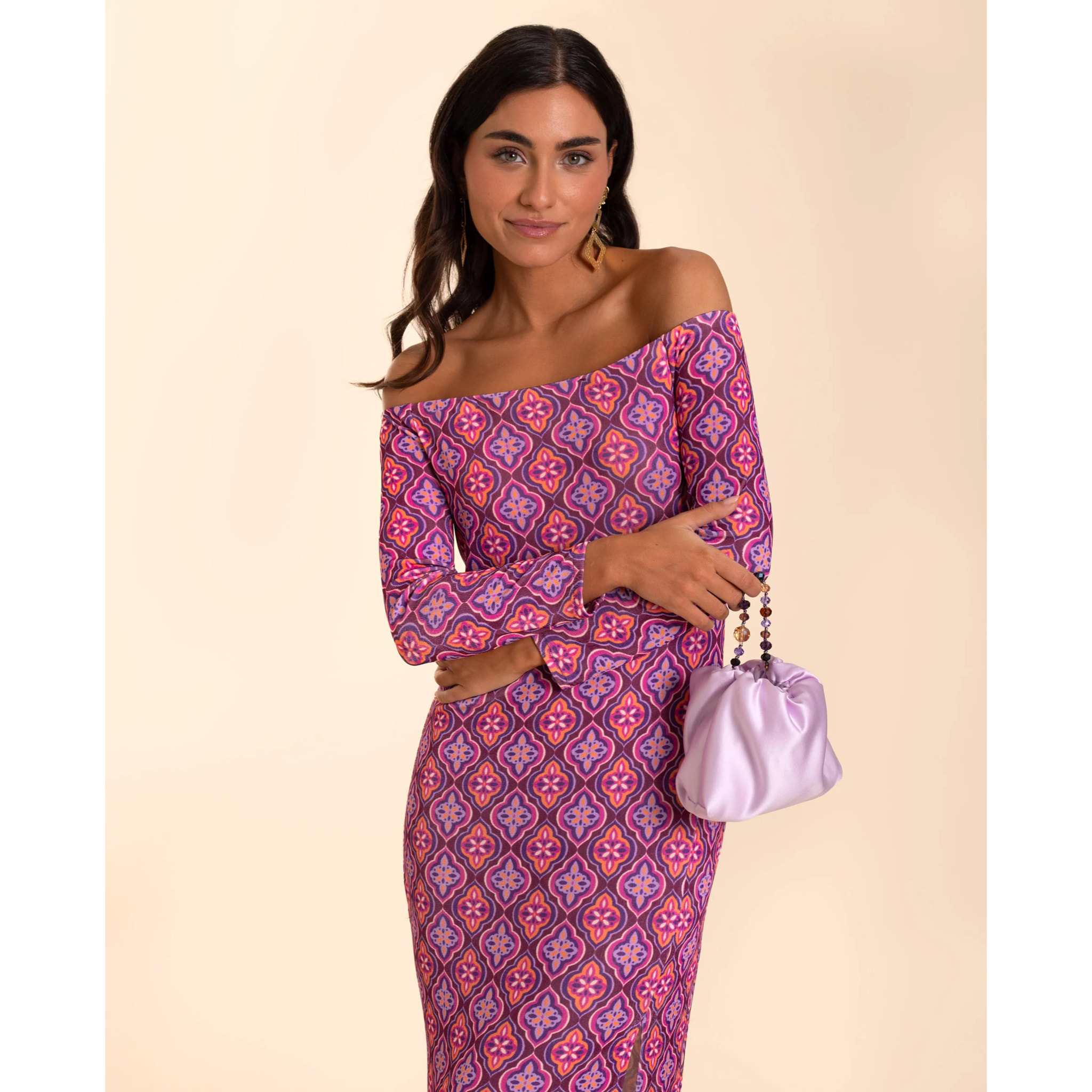 Vestido midi con escote bardot