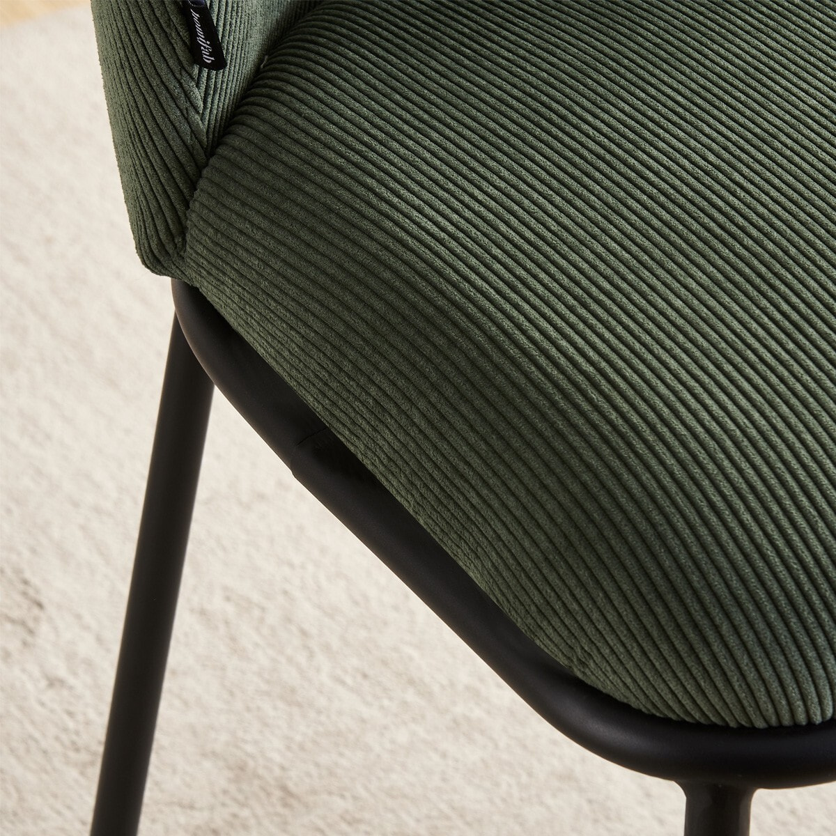 Lot de 2 tabourets de bar en velours côtelé, piètement noir - TOMA