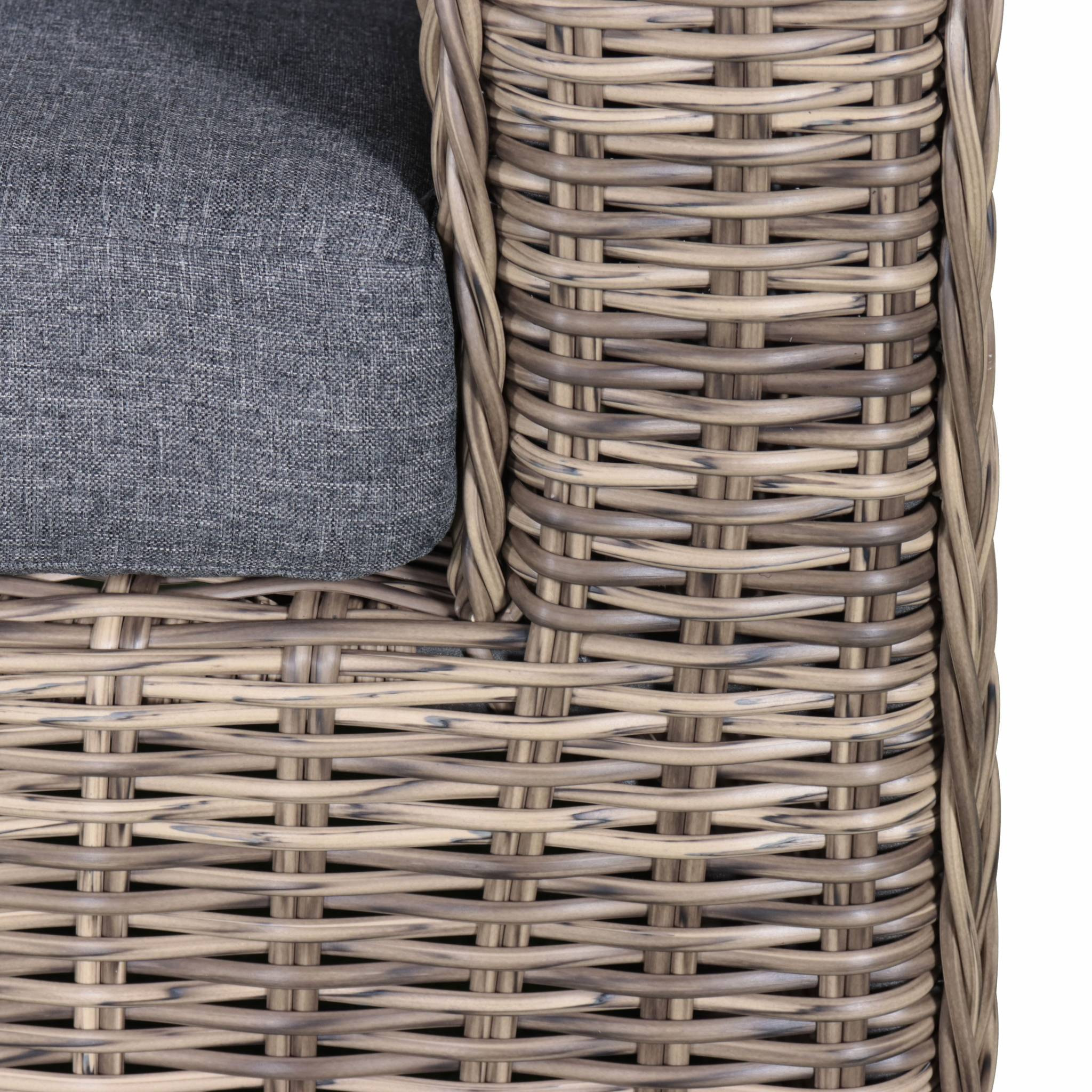 Salon de jardin en résine tressée arrondie 4 places - Valentino Naturel - Coussins anthracite. canapé fauteuils table basse