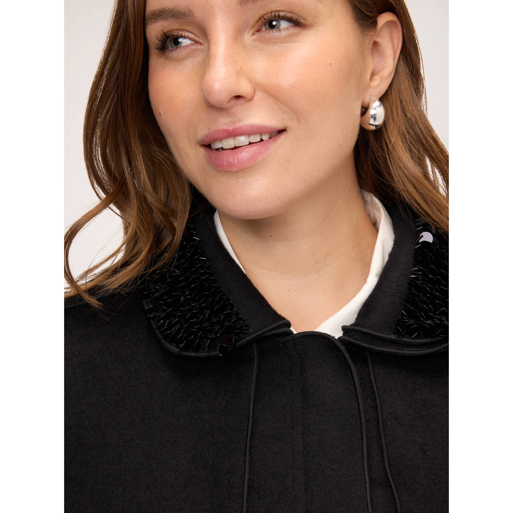Fiorella Rubino - Abrigo de mezcla de lana con cuello de lentejuelas - Negro