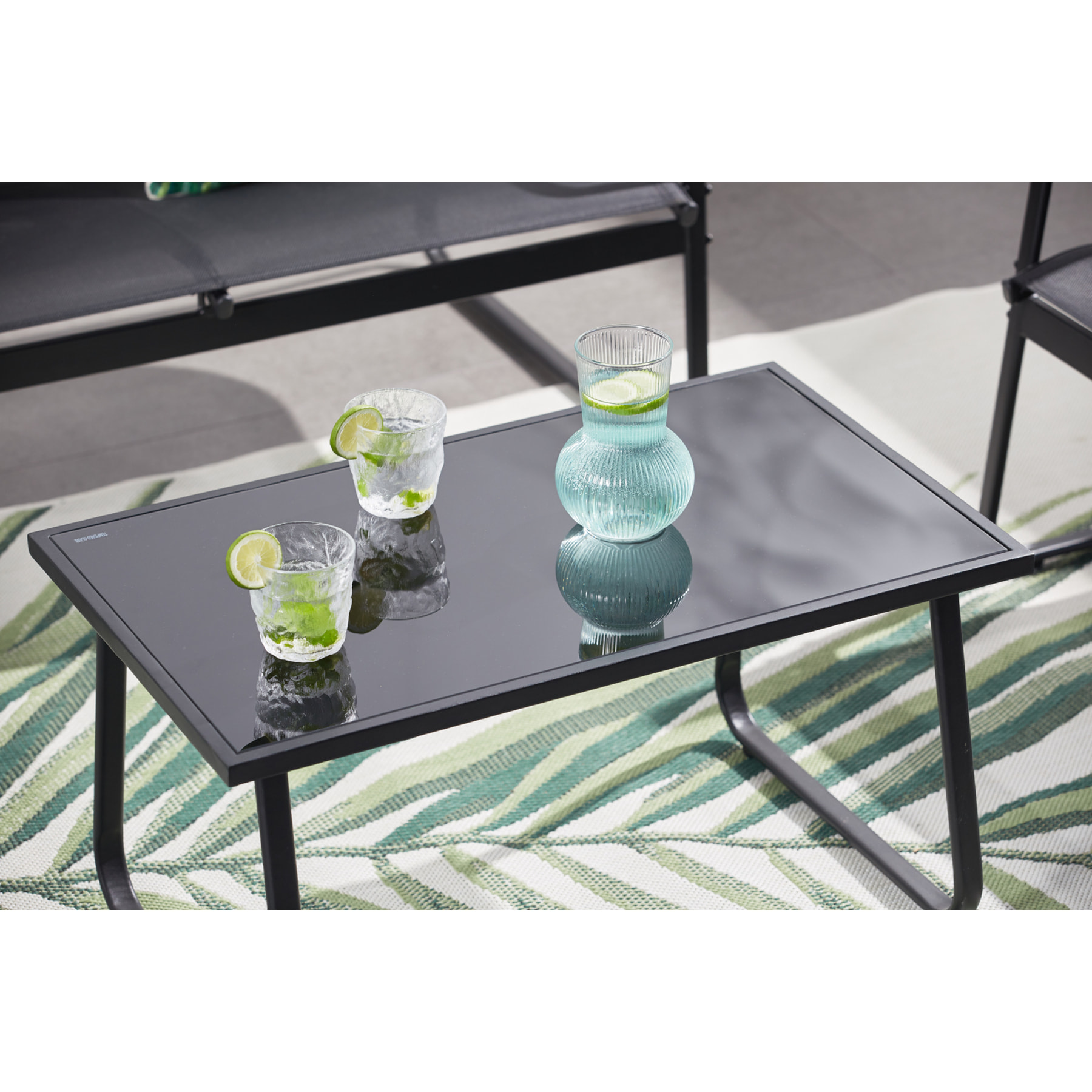 Salon de jardin 4 places en métal LUCKNOW