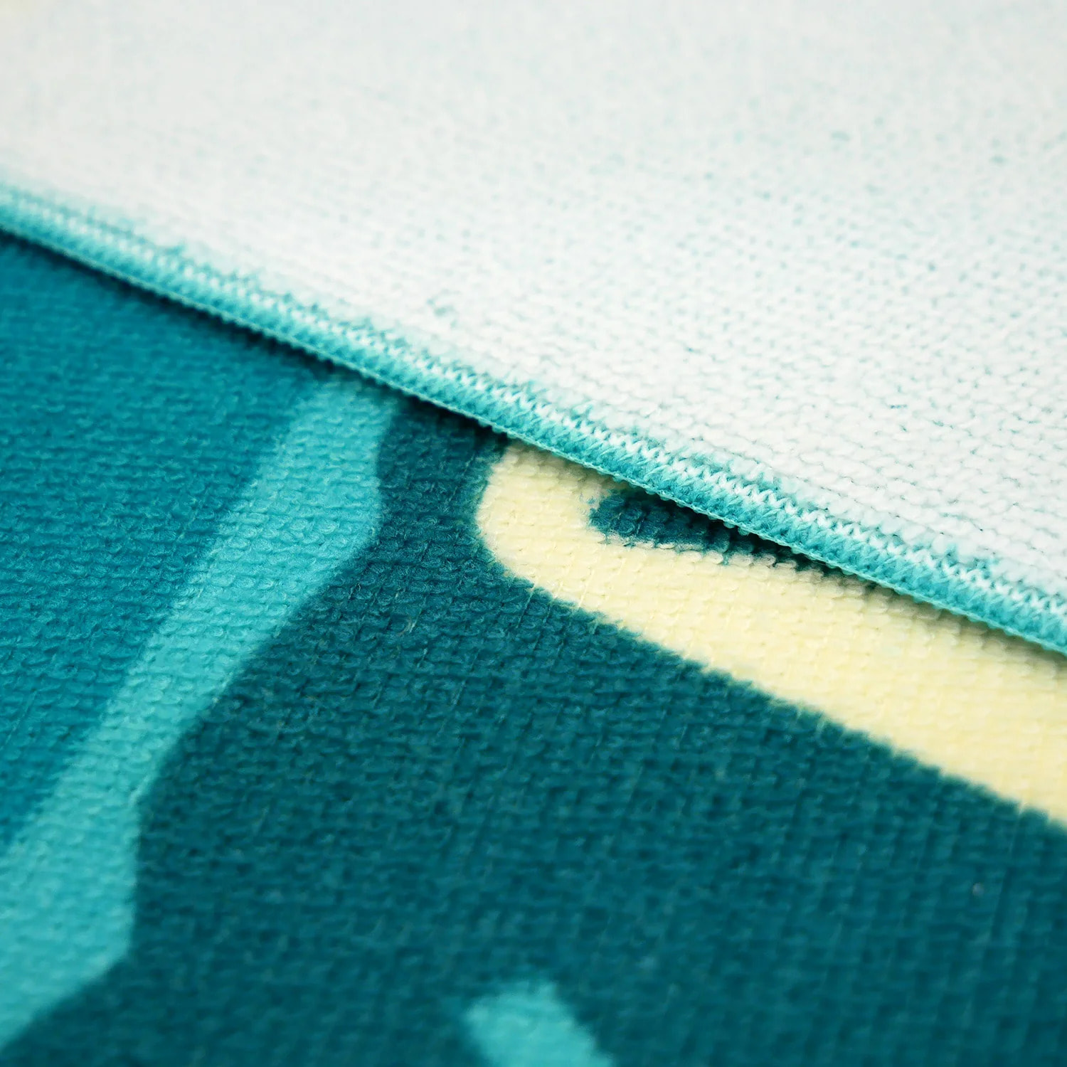 Serviette de plage microfibre - Bodri - 90x170cm - 250g/m²