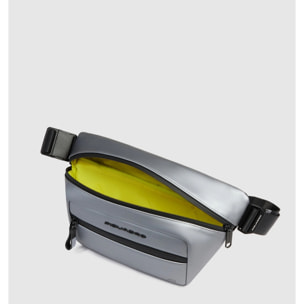 Piquadro Marsupio in tessuto gommato resistente all'acqua con tasca per AirPods® e protezione RFID