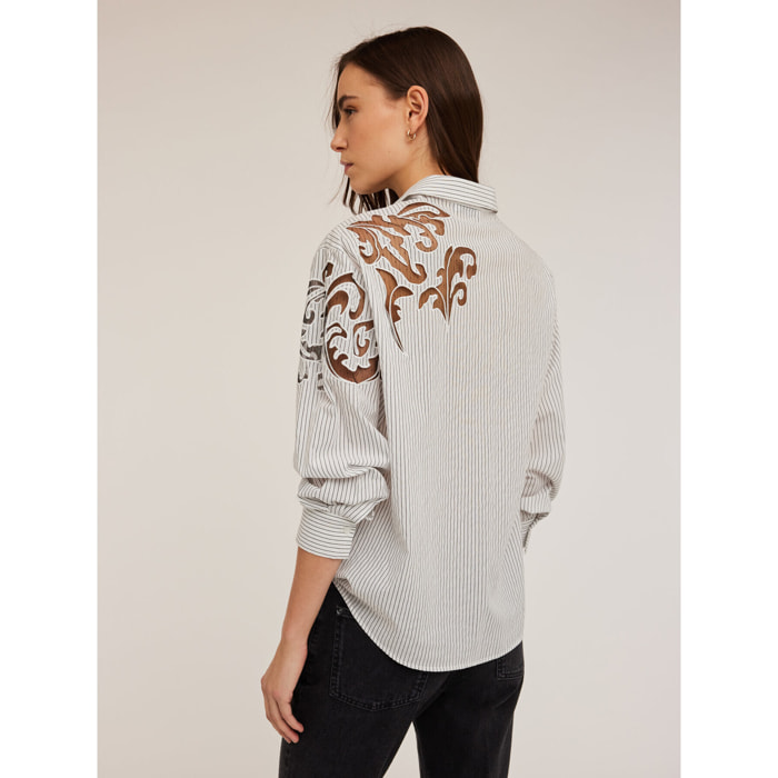 Motivi - Camisa de rayas con bordado de tul - Blanco