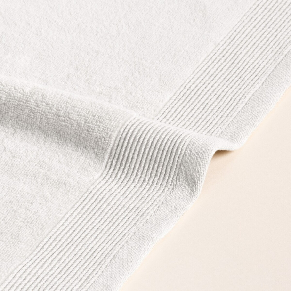 Set 4 Toallas Harmony Blanco - Zero Twist - 600 Gramos