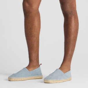 Alpargata plana en lona de algodón con bordado a contraste en talón