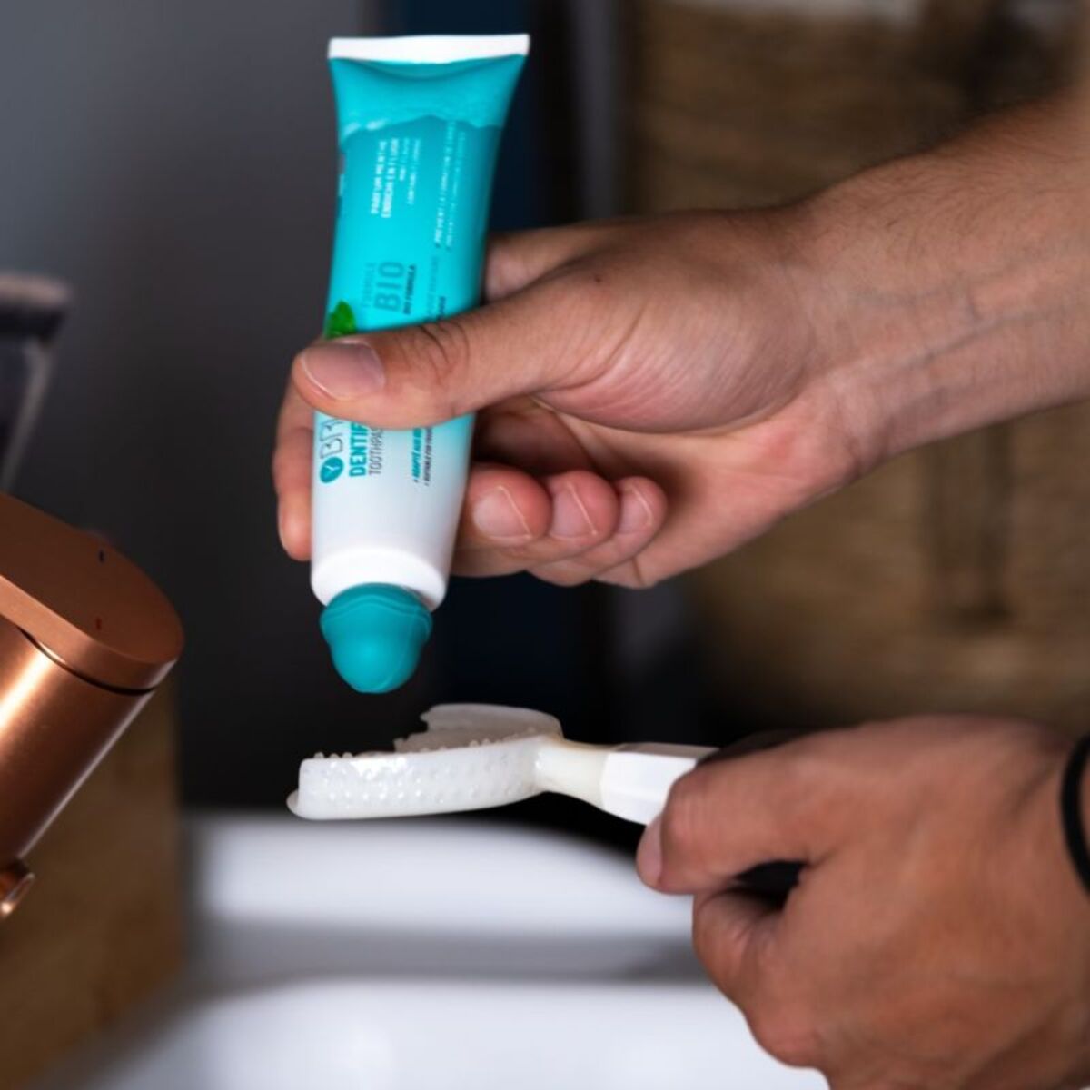 Dentifrice YBRUSH en tube au fluor 75ml