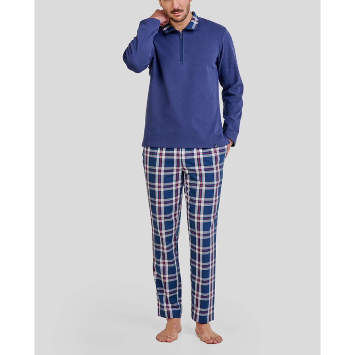 Pijama hombre parte superior tejido liso, abierto con cremallera, manga larga y pantalón largo estampado y bolsillos laterales