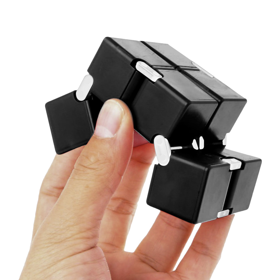 DAM Infinity Cubo Antistress 4x4x4 Cm. Colore nero