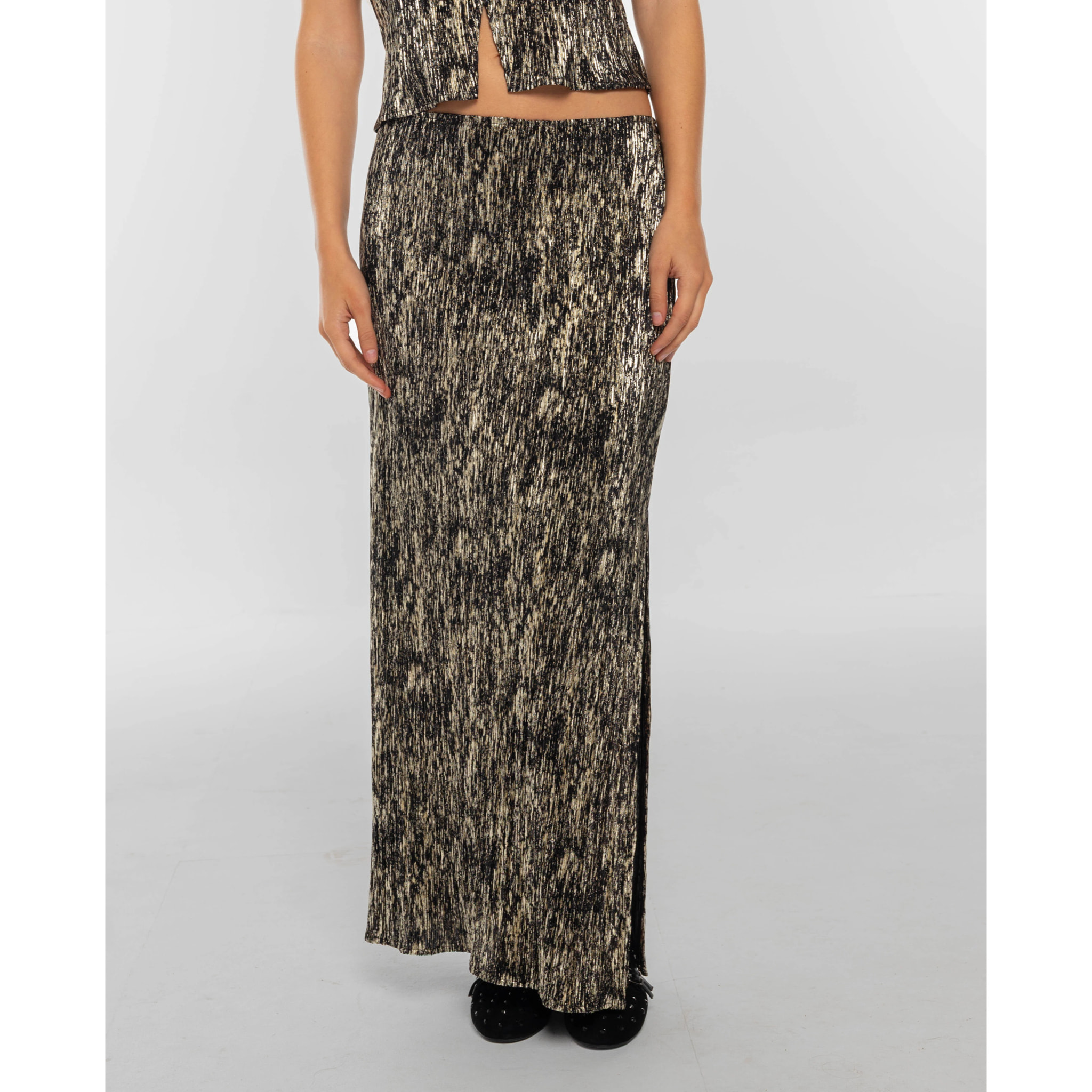 Falda midi plisada de mujer