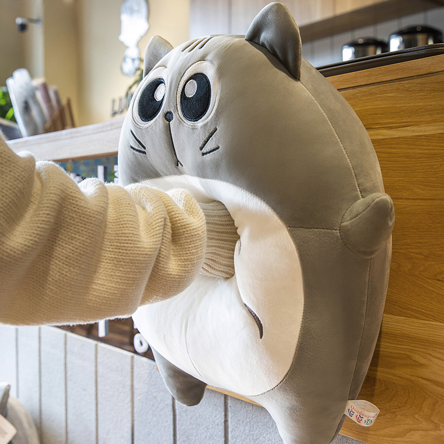 Cuscino extra morbido design gattino grasso. 70cm.