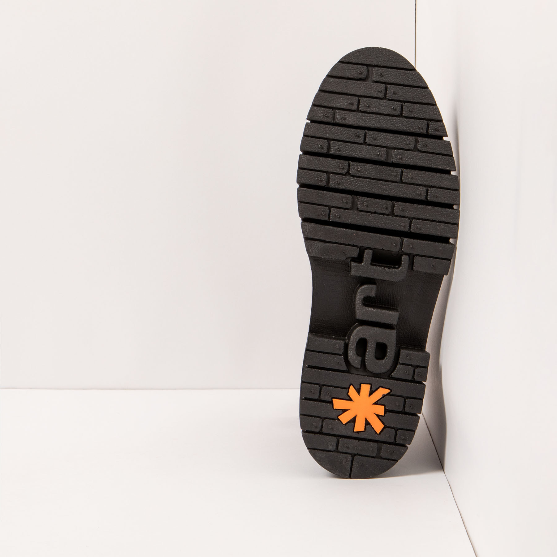 Botines 1967 NOBUCK BLACK/AMBERES color Black