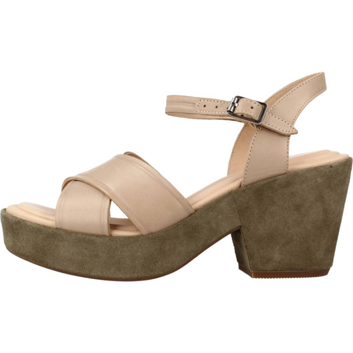 Sandalias Mujer de la marca CLARKS  modelo MARITSA70STRAP Light Brown