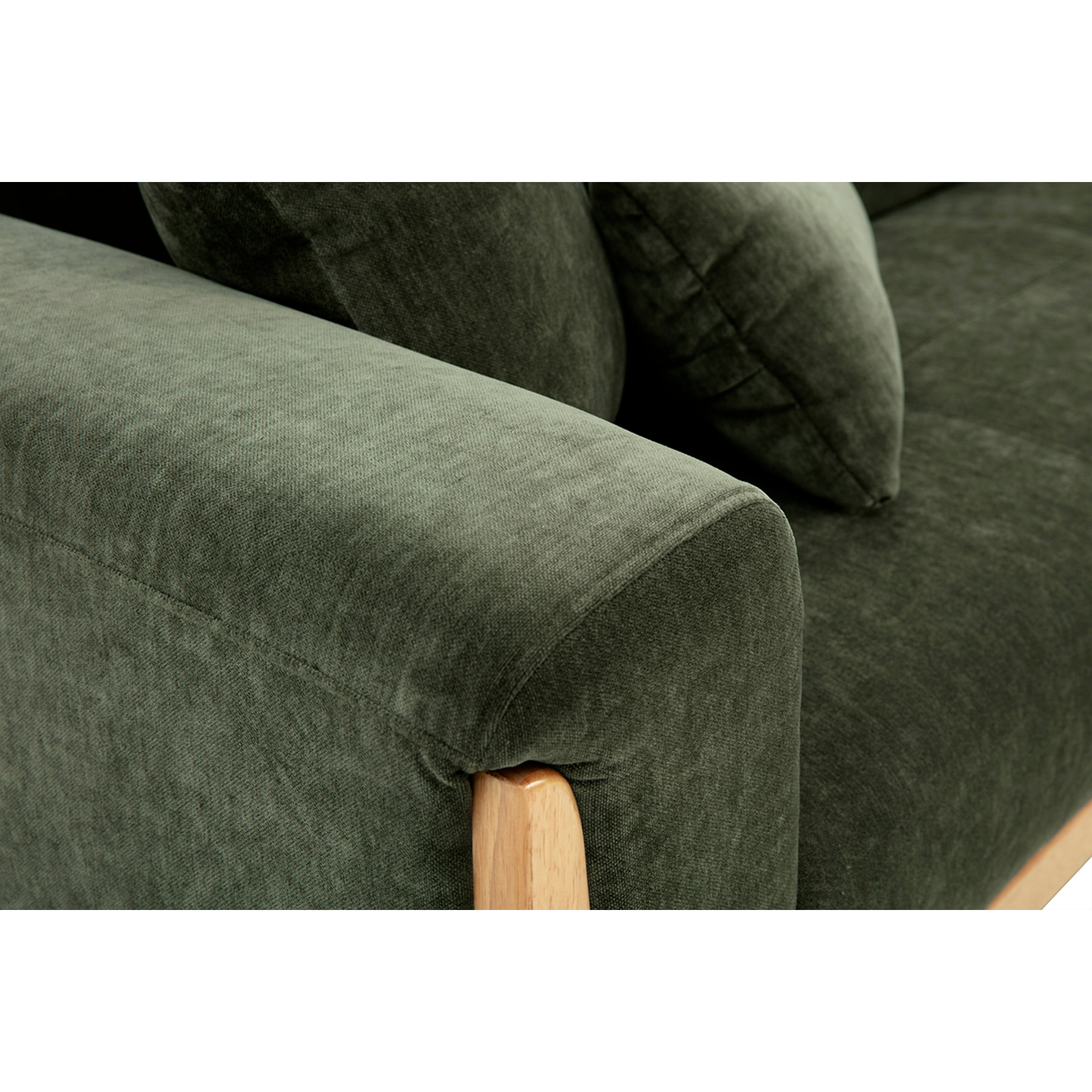 Canapé scandinave 3 places en tissu effet velours vert kaki et bois clair FJORD