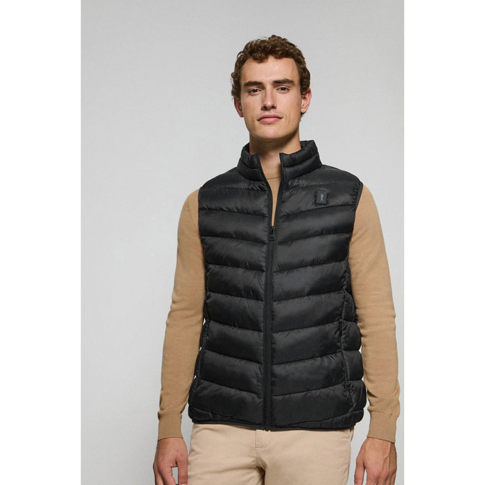 Gilet ultraleggero Chase nero con toppa Rigby Go
