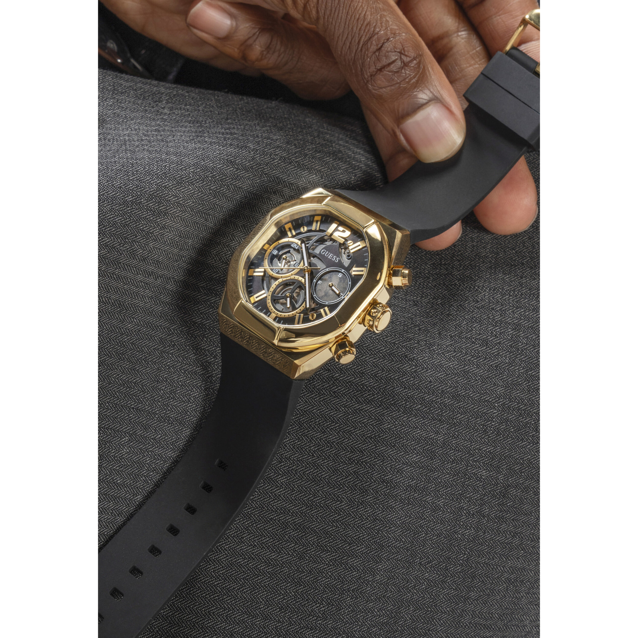 Guess Orologio Analogico Al Quarzo Clutch