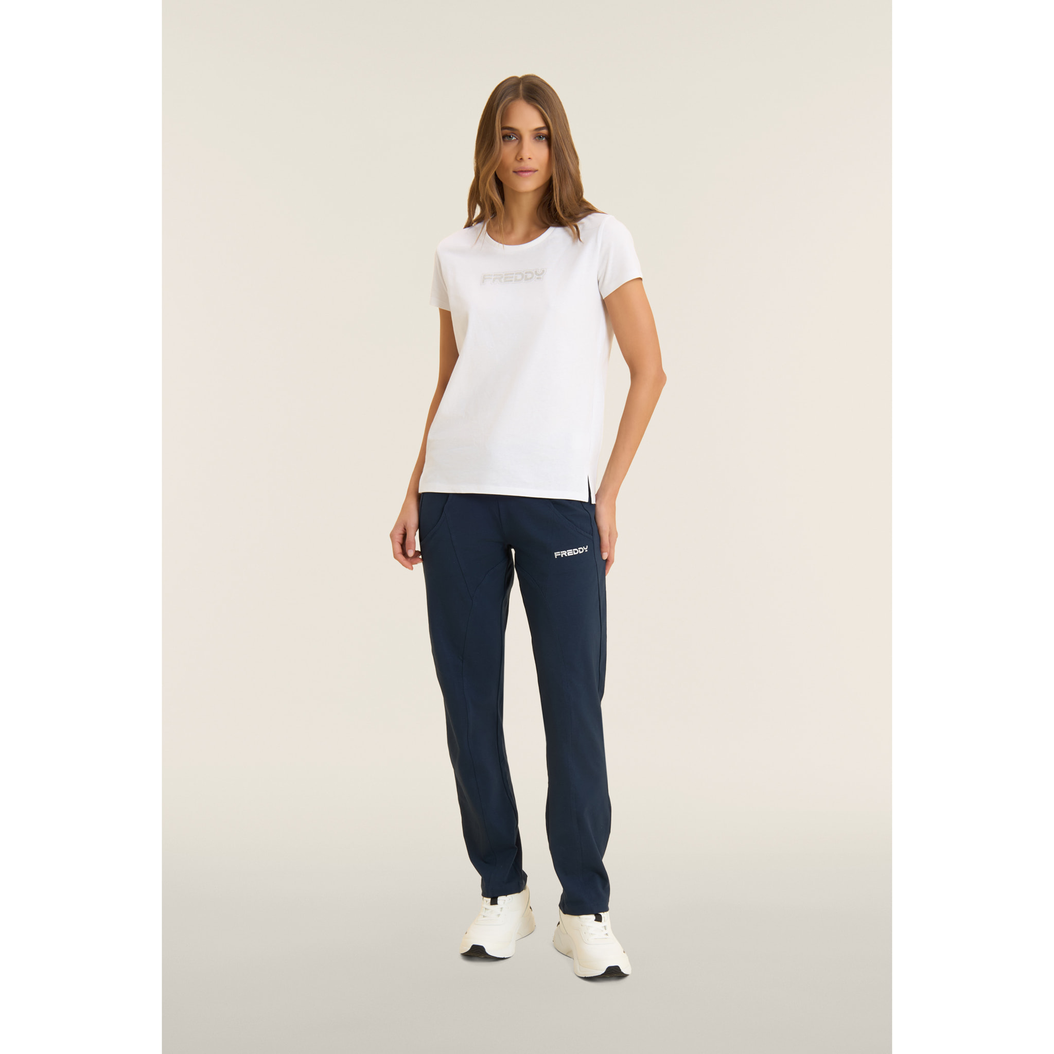 Completo T-shirt Comfort e Pantalone Gamba Dritta