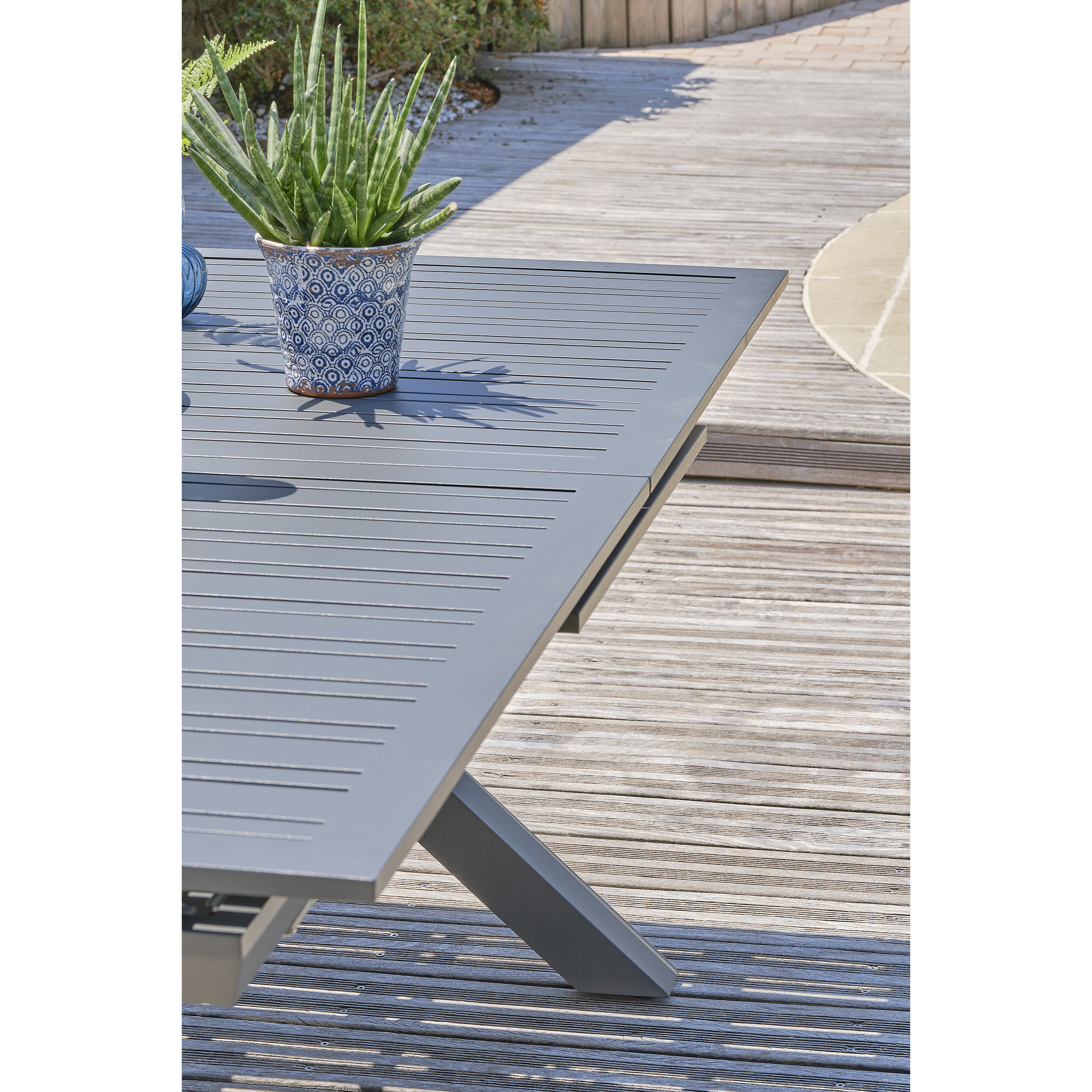 FLORIDE - Table de jardin en aluminium gris anthracite