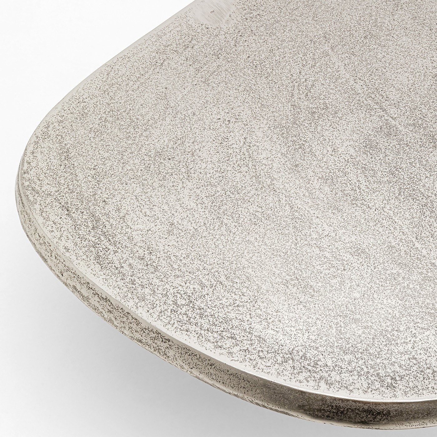 Table basse Bossy 87x59cm argentée Kare Design