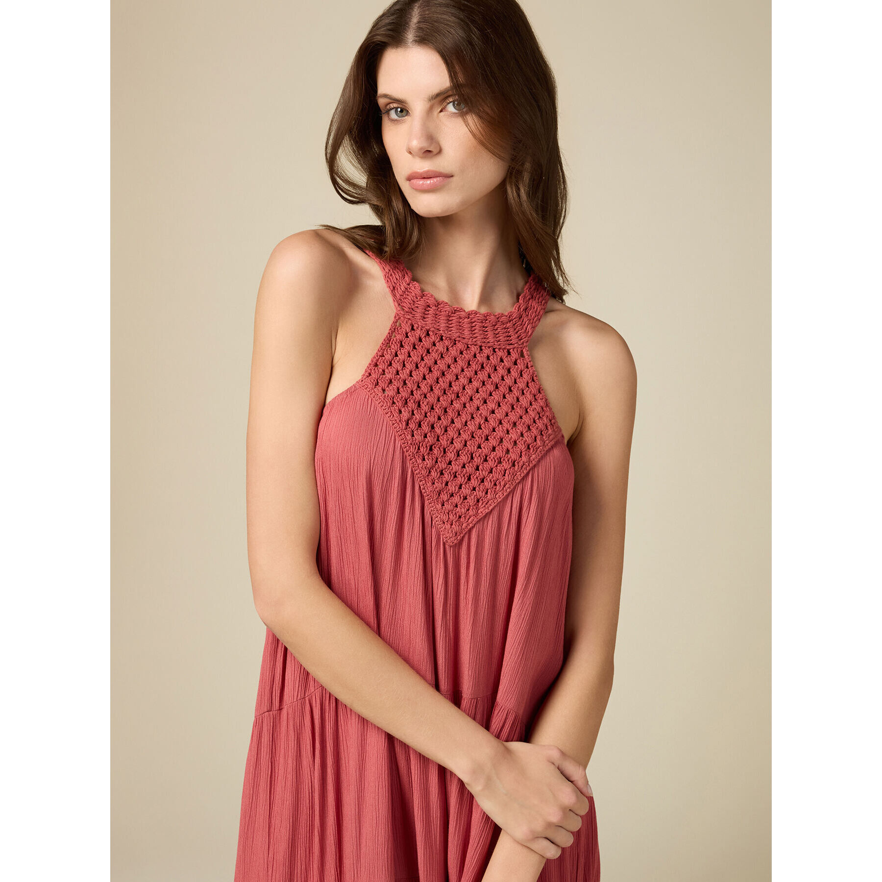 Oltre - Long dress with crochet part - Rojo