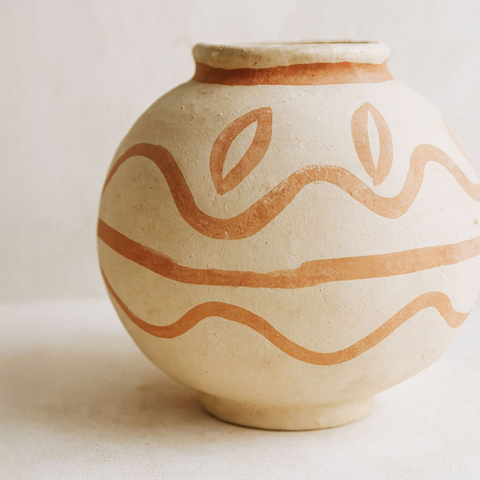 Vase boule en papier maché écru et terracotta MERZOUGA
