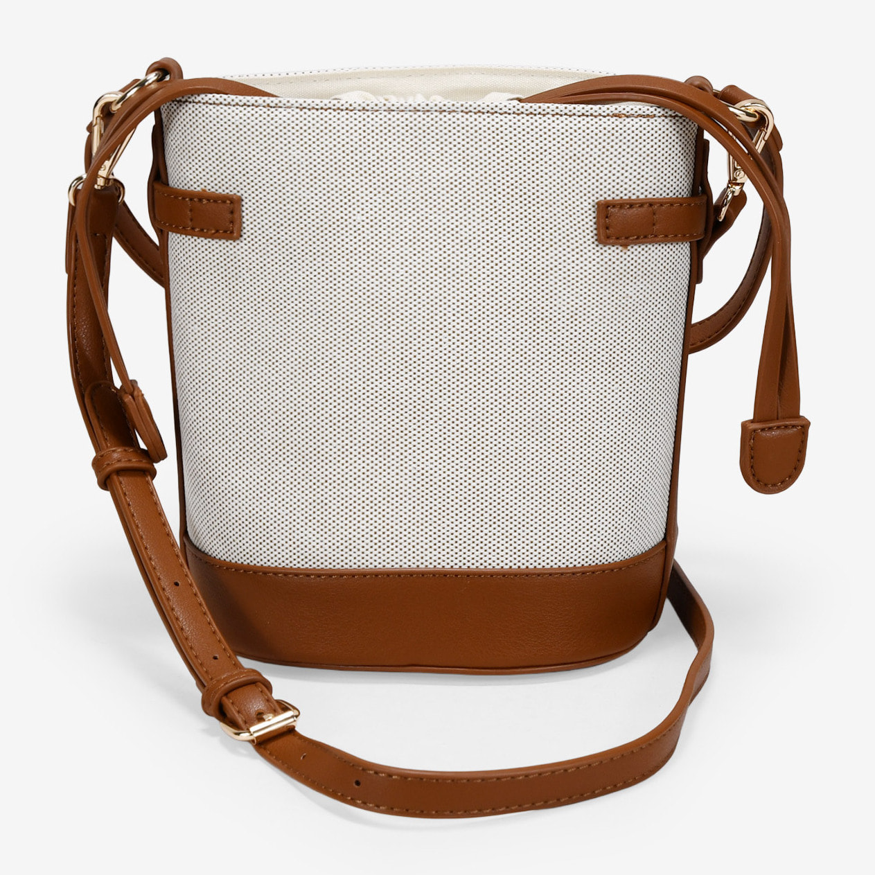 Bolso cubo cuero y beige con cinturón y hebilla