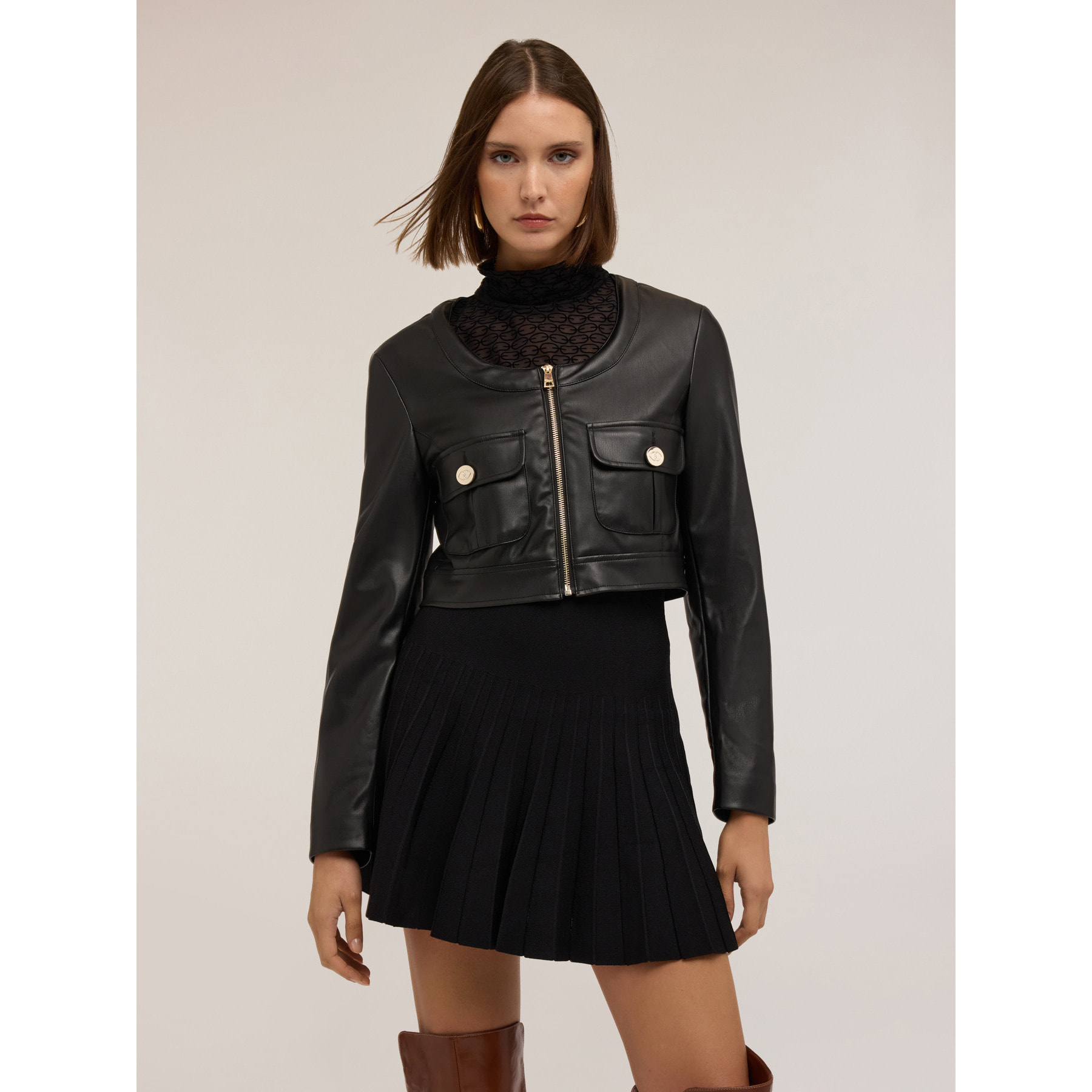 Motivi - Chaqueta corta en tejido revestido - Negro