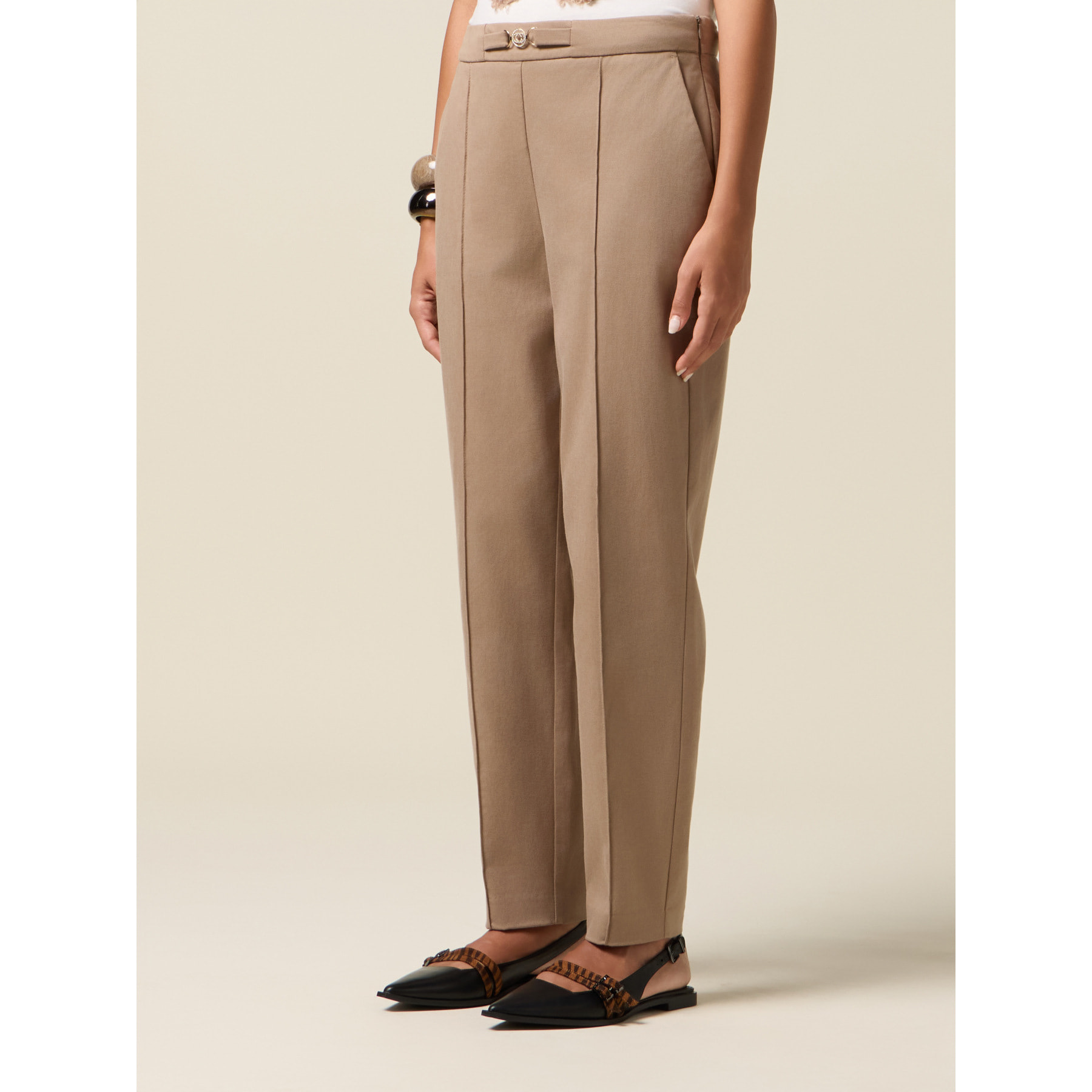 Oltre - Chinos con dettaglio in vita - Beige