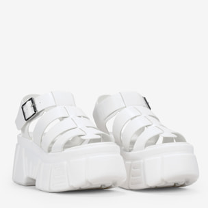 Sandalias cangrejeras con plataforma blancas