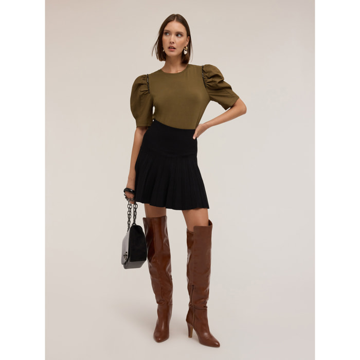 Motivi - T-shirt con maniche a sbuffo e pietre - Verde militare