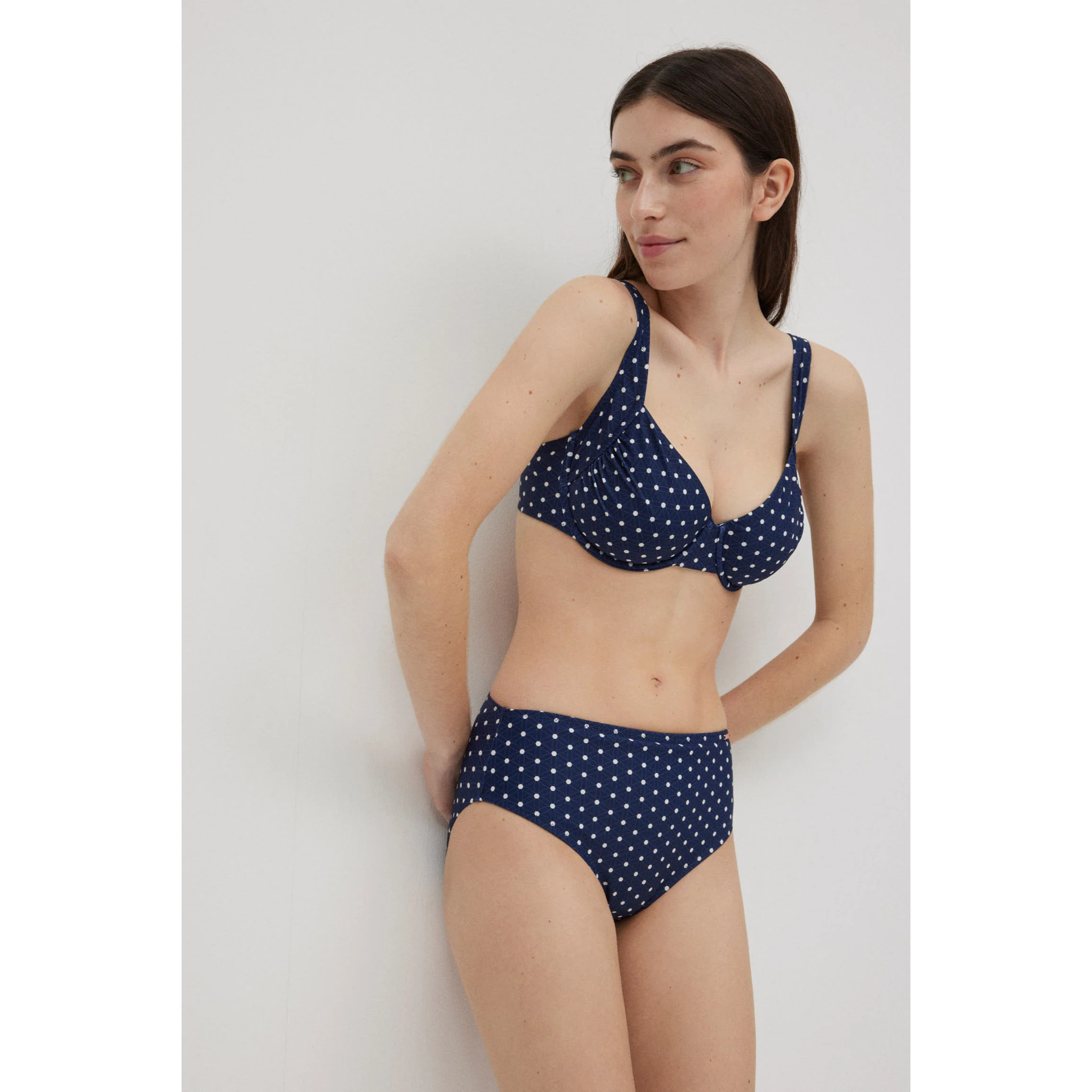 Slip bikini a pois altamente riducenti