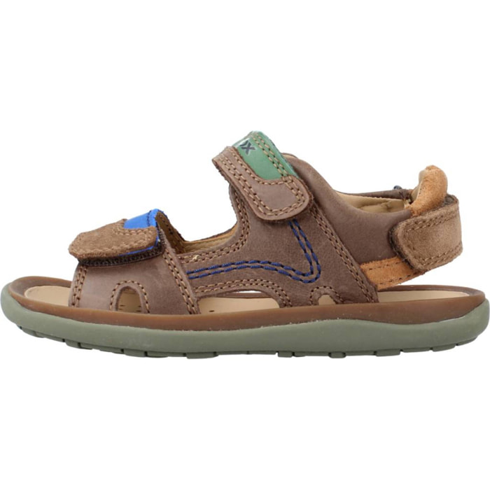 Sandalias Niño de la marca GEOX  modelo J SANDAL LIPARI BOY Brown