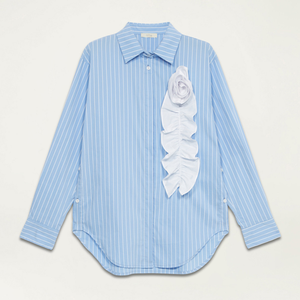 Oltre - Camisa amplia con aplicación - Light - blue