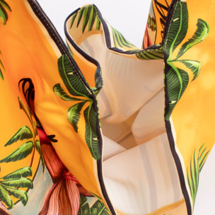 Berchidda Bolso de hombro Mujer. Fabricado en tejido suave, tintes naturales con asa de madera.