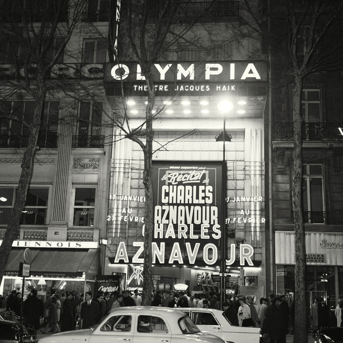 Deco vintage Photo de Paris, L'Olympia Toile imprimée