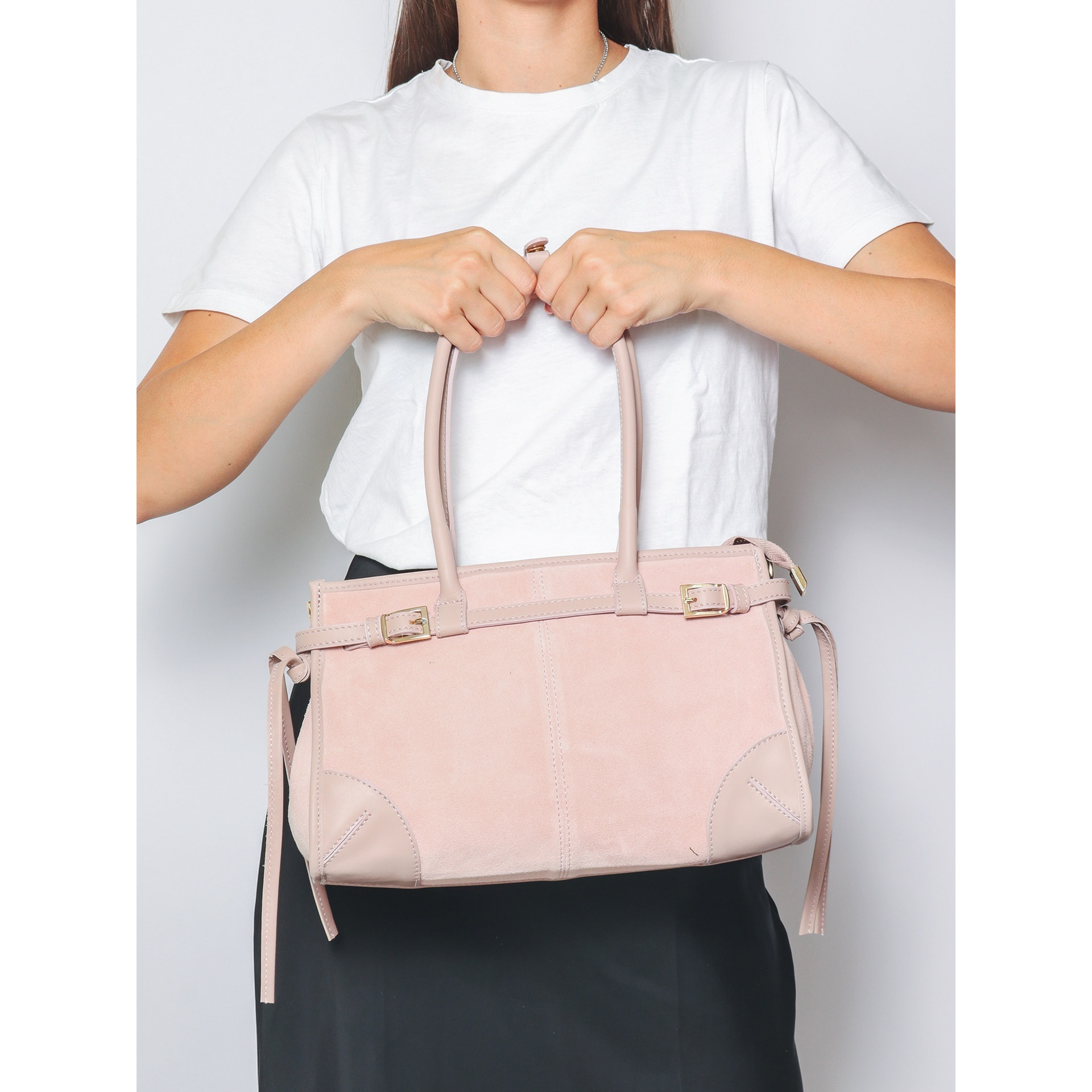 Borsa a spalla da donna Made in Italy - Modello Novara Ultra - Pelle scamosciata - 31.5 x 20.0 x 14.0 cm